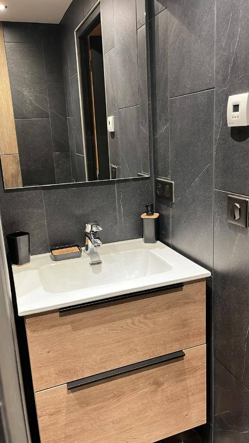 Appartement F2 aux Glières Bourg-Saint-Maurice Esterno foto